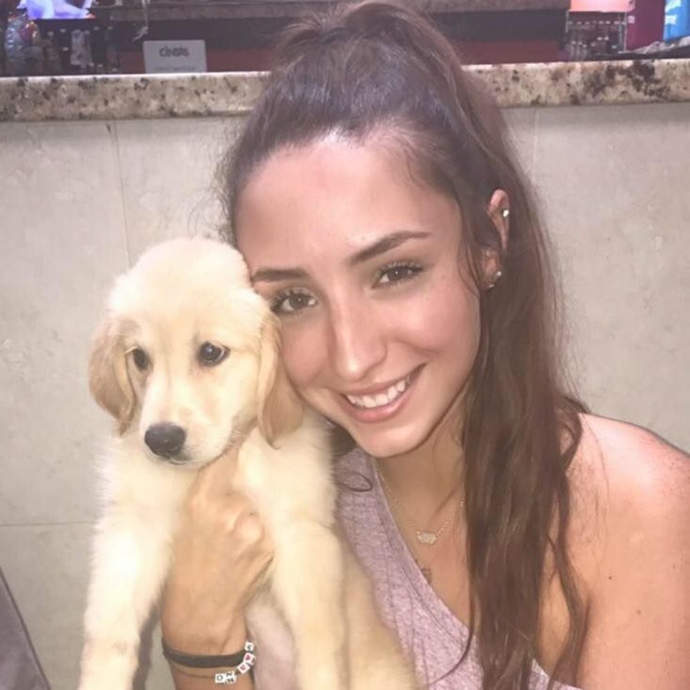 Meet your Posher, Caitlyn